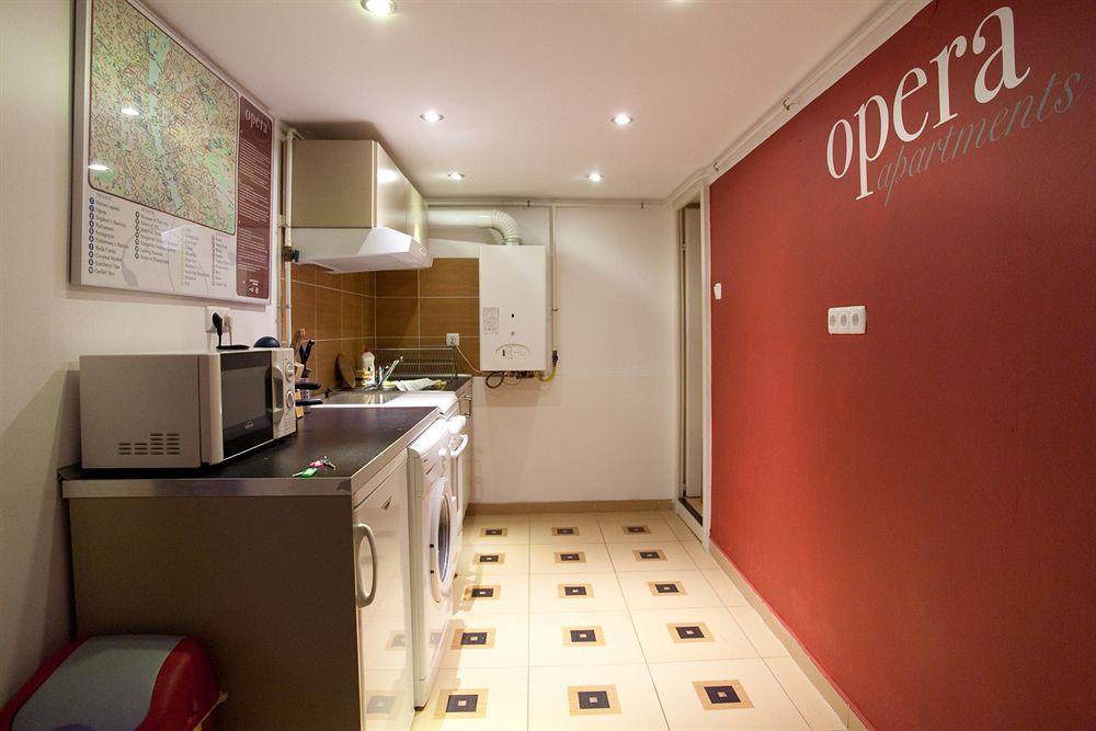 Budapest Easy Flat Opera Bagian luar foto